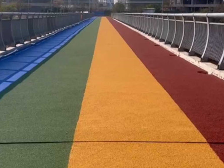 启东学校道路改色